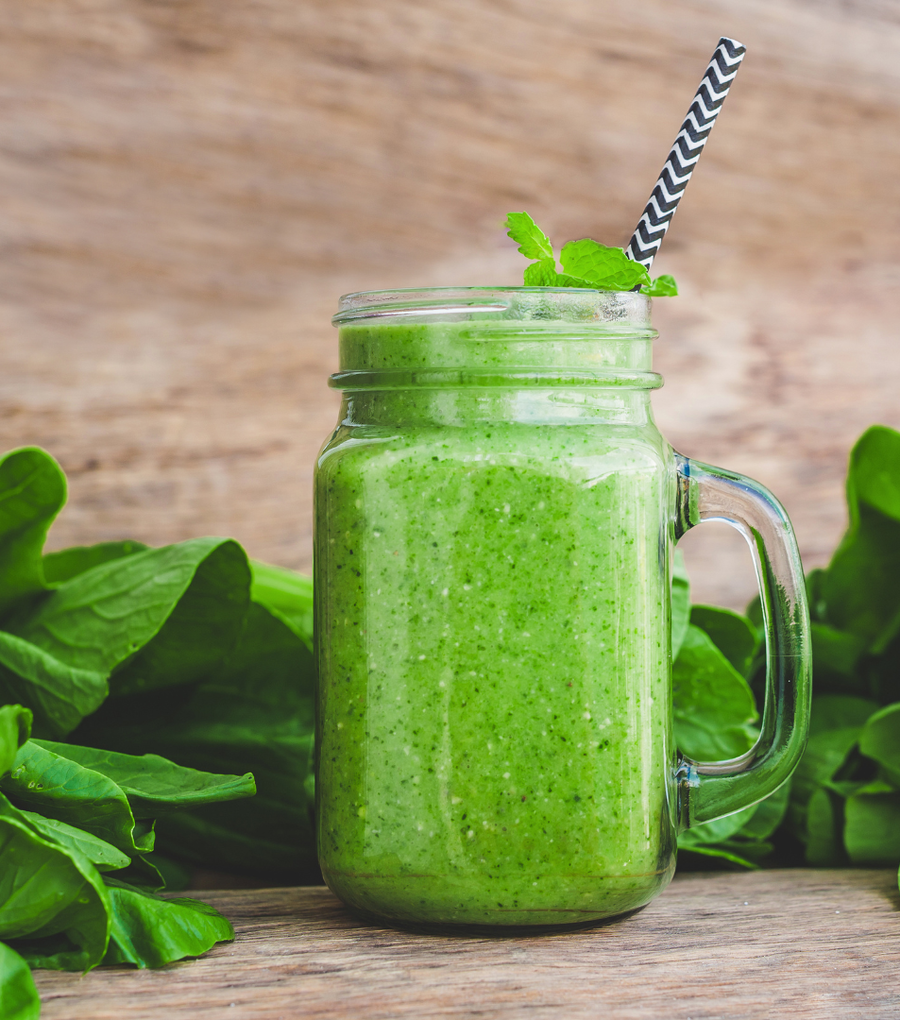gr&uuml;ner Immunsystem Smoothie mit Gr&uuml;nkohl
